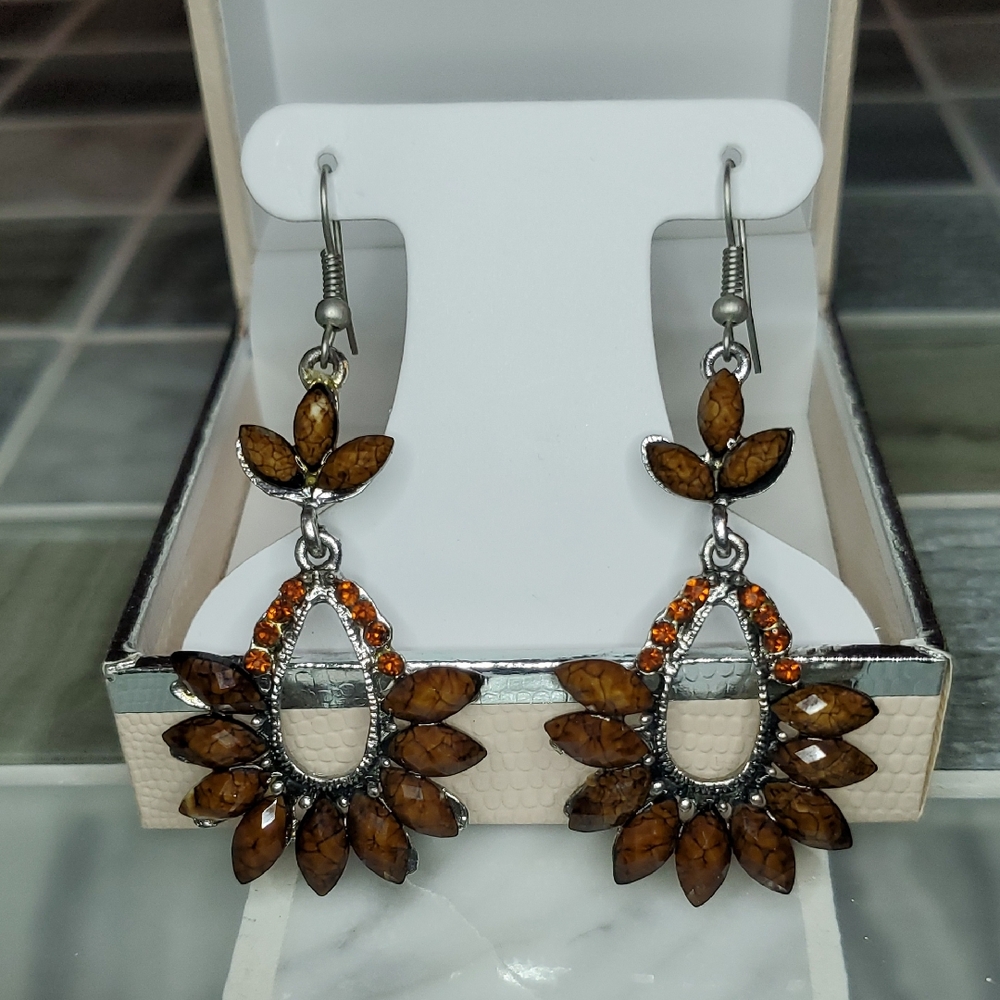 Elegant Brown Leaf Earrings
